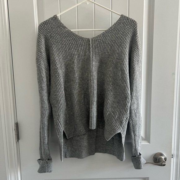 Jessica Simpson Grey Sweater - Picture 1 of 6